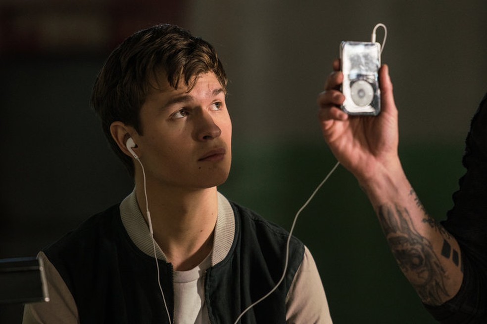 Ansel Elgort com seu iPod no filme 'Em ritmo de fuga' (Foto: Divulgação) Ansel Elgort com seu iPod no filme 'Em ritmo de fuga' (Foto: Divulgação)